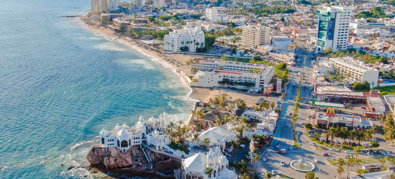 Hoteles en Mazatlán Zona Dorada ✨