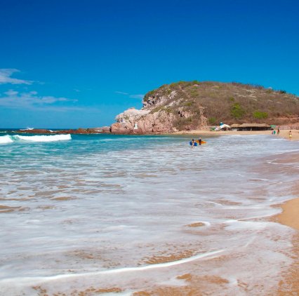 Playa Brujas Mazatlán, noticia hoteles Palace